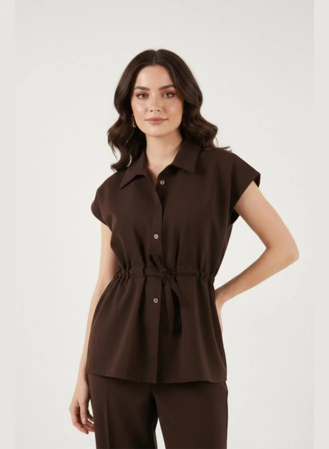 ليلا طقم ليلا نسائي بقصة عادية وأكمام قصيرة وخصر مزموم